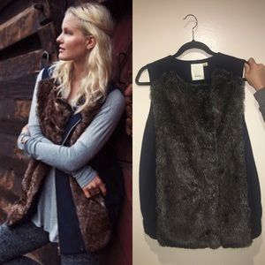 Elevenses Faux Fur Navy Blue Vest